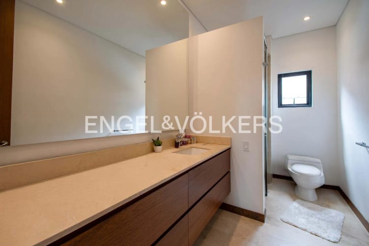 Apartamento de 3 alcobas en venta en Los Rosales, Bogotá, 309 m² · foto 23 de 24