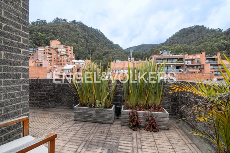 Apartamento de 3 alcobas en venta en Los Rosales, Bogotá, 309 m² · foto 16 de 24