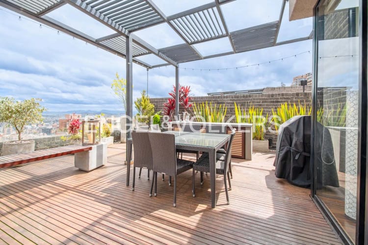 Apartamento de 3 alcobas en venta en Los Rosales, Bogotá, 309 m² · foto 9 de 24