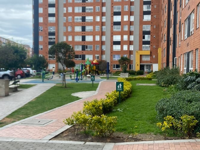 Apartamento de 2 alcobas en venta en Fontibon, Bogotá, 42 m² · foto 2 de 19