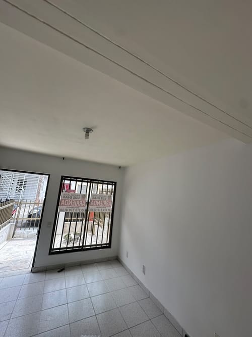 Casa de 2 alcobas en arriendo en Torres De Confandi, Cali, 120 m² · foto 3 de 8