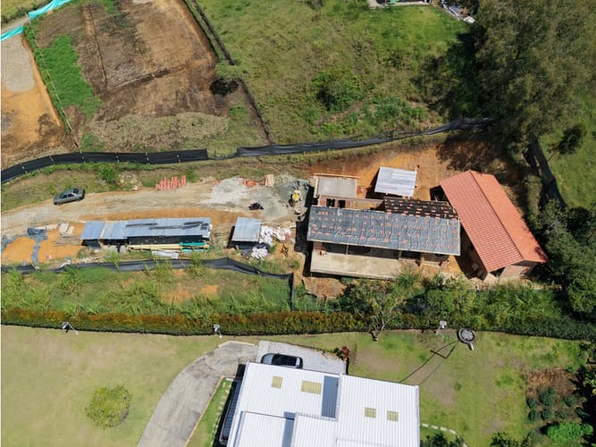 Casa en venta en La Mosquita, Rionegro, 243 m² · foto 4 de 5