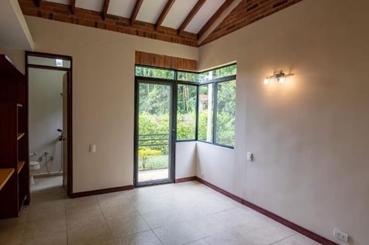 Casa de 3 alcobas en venta en Cerritos, Pereira, 1000 m² · foto 10 de 15