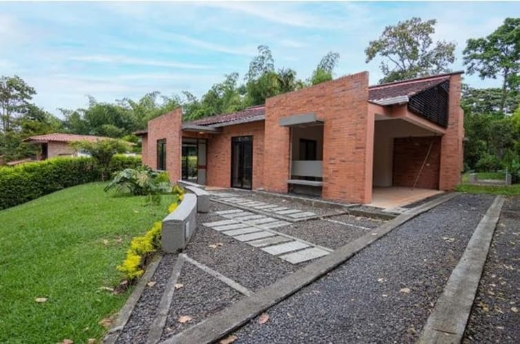 Casa de 3 alcobas en venta en Cerritos, Pereira, 1000 m² · foto 4 de 15