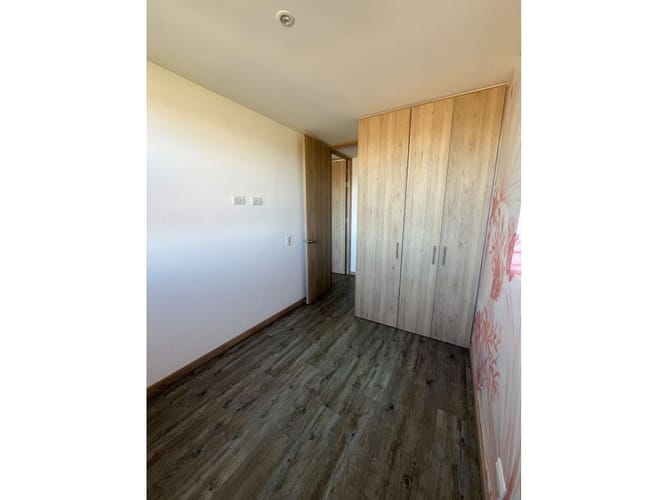 Apartamento de 2 alcobas en venta en Centro, Rionegro, 68 m² · foto 8 de 13