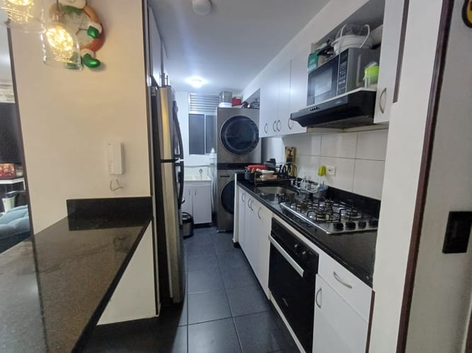 Apartamento de 3 alcobas en venta en Castilla, Bogotá, 62 m² · foto 7 de 24