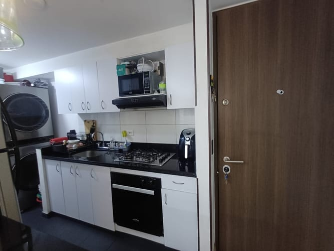 Apartamento de 3 alcobas en venta en Castilla, Bogotá, 62 m² · foto 8 de 24