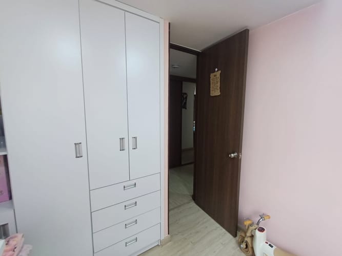 Apartamento de 3 alcobas en venta en Castilla, Bogotá, 62 m² · foto 14 de 24