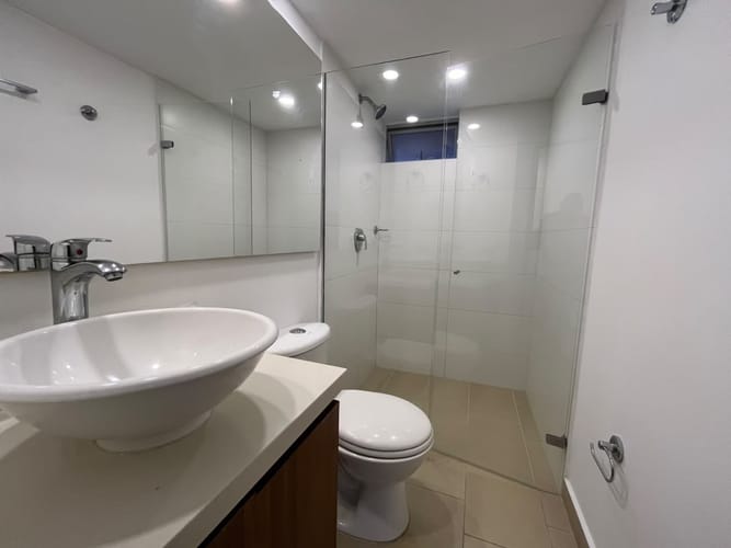 Apartamento de 3 alcobas en arriendo en Loma De Las Brujas, Envigado, 130 m² · foto 8 de 16