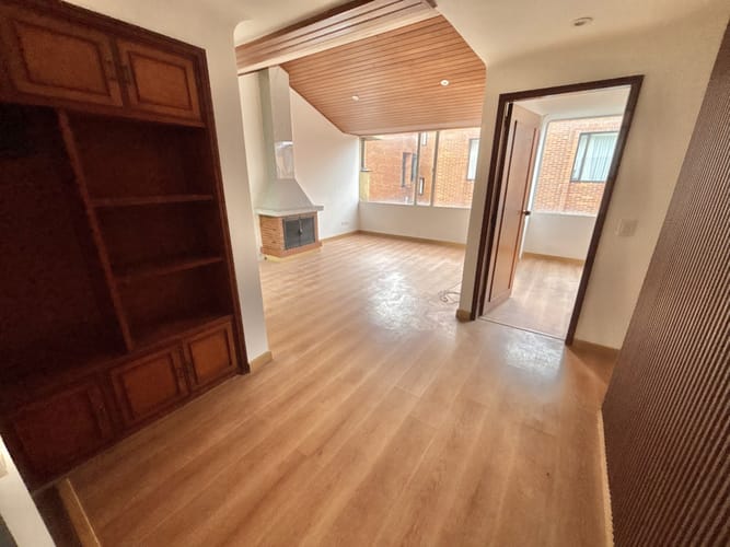 Apartamento de 2 alcobas en venta en Santa Barbara Central, Bogotá, 68 m² · foto 8 de 17
