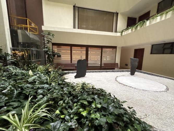 Apartamento de 2 alcobas en venta en Santa Barbara Central, Bogotá, 68 m² · foto 16 de 17