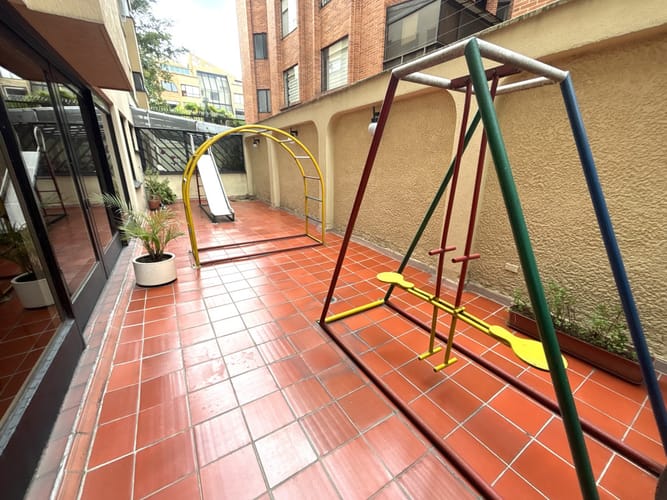 Apartamento de 2 alcobas en venta en Santa Barbara Central, Bogotá, 68 m² · foto 17 de 17