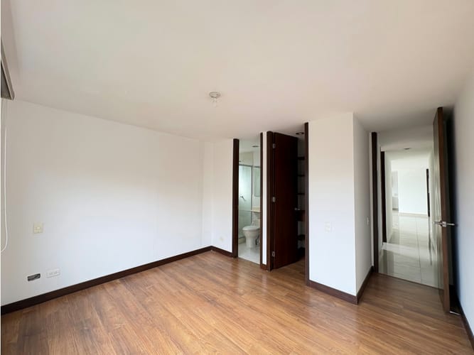 Apartamento de 3 alcobas en venta en Alejandria, Medellín, 115 m² · foto 7 de 9