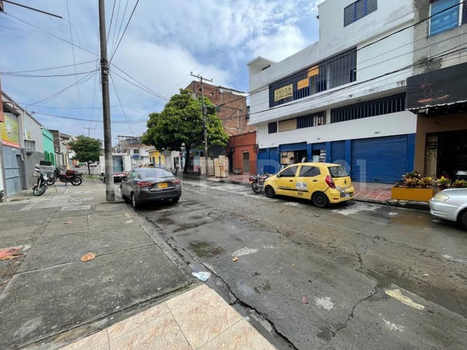 Bodega en venta en Obrero, Cali, 423 m² · foto 18 de 20