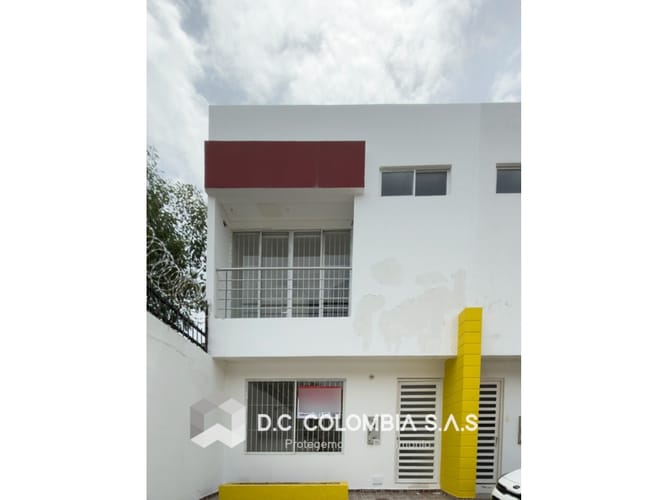 Casa de 3 alcobas en venta en Girardot, Girardot, 73 m² · foto 2 de 12