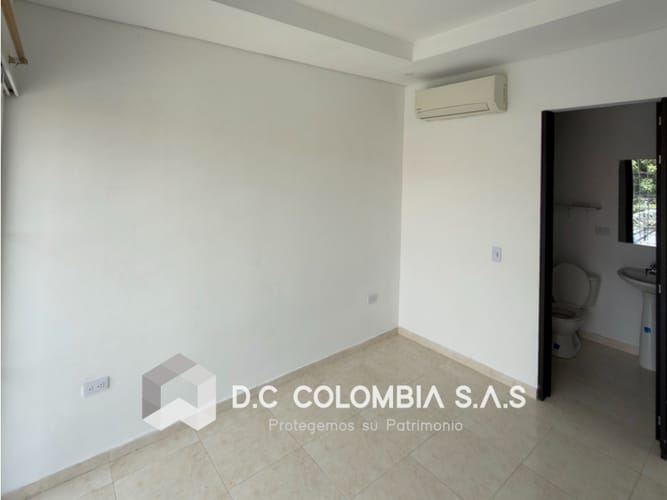 Casa de 3 alcobas en venta en Girardot, Girardot, 73 m² · foto 3 de 12