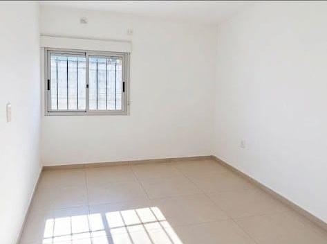 Alquier de un dormitorio, con patio y parrillero · Foto 4