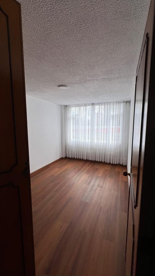 Apartamento de 4 alcobas en venta en Normandia, Bogotá, 114 m² · foto 12 de 13