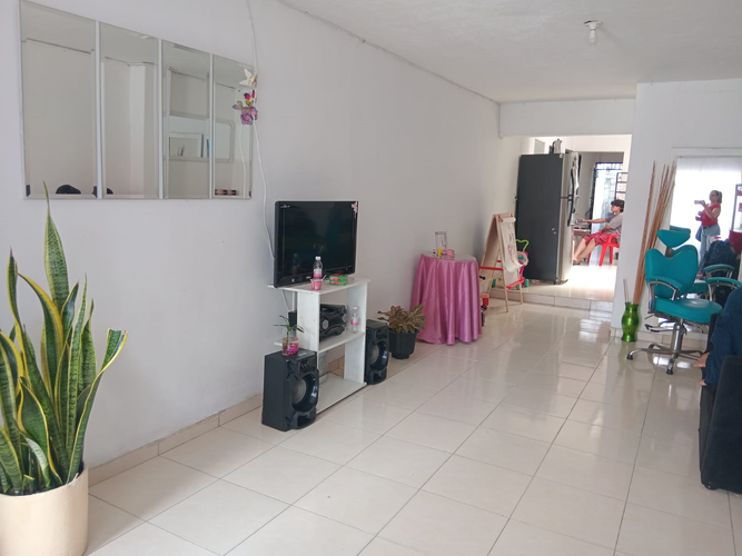 Casa de 7 alcobas en venta en Departamental, Cali, 250 m² · foto 3 de 12