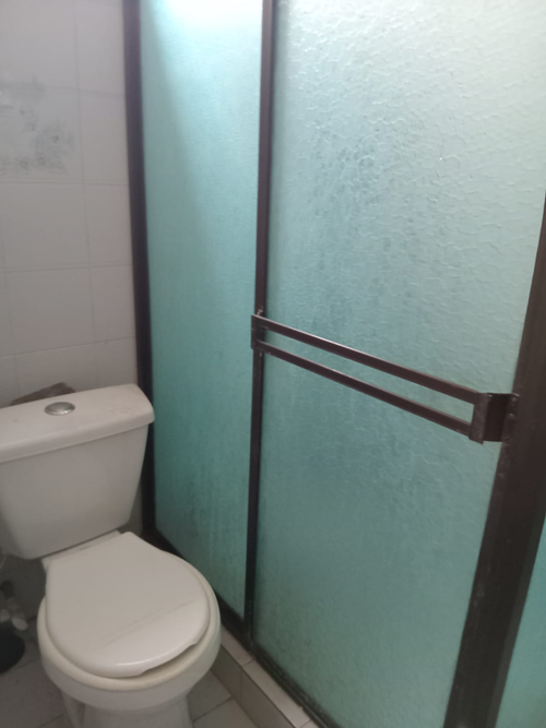 Casa de 7 alcobas en venta en Departamental, Cali, 250 m² · foto 11 de 12