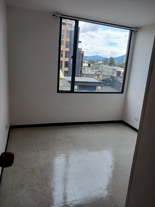 Apartamento de 2 alcobas en arriendo en Normandia, Bogotá, 52 m² · foto 4 de 11