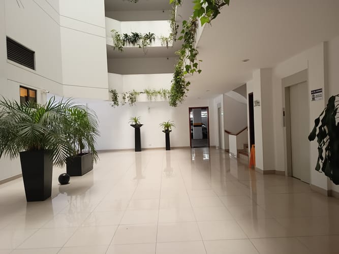 Apartamento de 3 alcobas en arriendo en Santa Barbara, Bogotá, 130 m² · foto 2 de 20