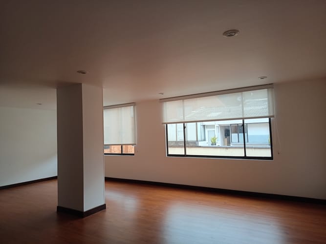 Apartamento de 3 alcobas en arriendo en Santa Barbara, Bogotá, 130 m² · foto 4 de 20