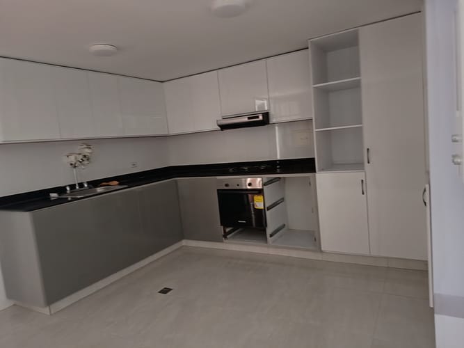 Apartamento de 3 alcobas en arriendo en Santa Barbara, Bogotá, 130 m² · foto 15 de 20