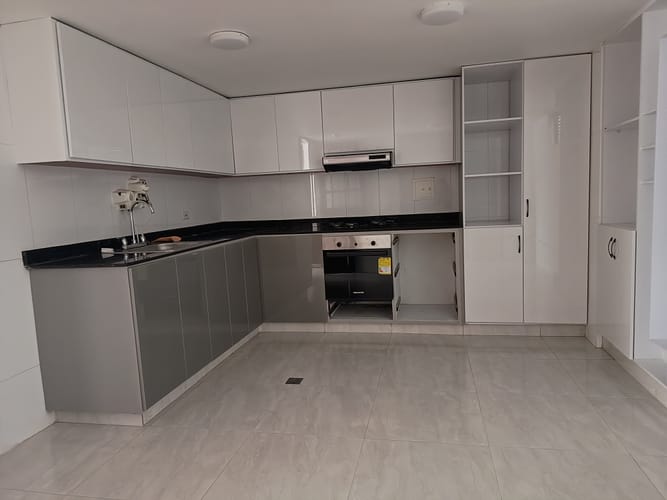 Apartamento de 3 alcobas en arriendo en Santa Barbara, Bogotá, 130 m² · foto 16 de 20