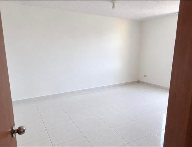 Apartamento de 3 alcobas en venta en Garcia Rovira, Bucaramanga, 64 m² · foto 4 de 8