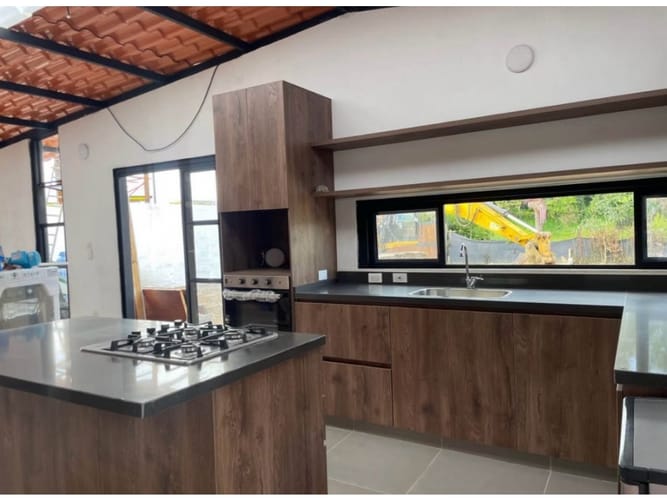 Casa de 3 alcobas en arriendo en El Carmen De Viboral, El Carmen de Viboral, 200 m² · foto 4 de 10