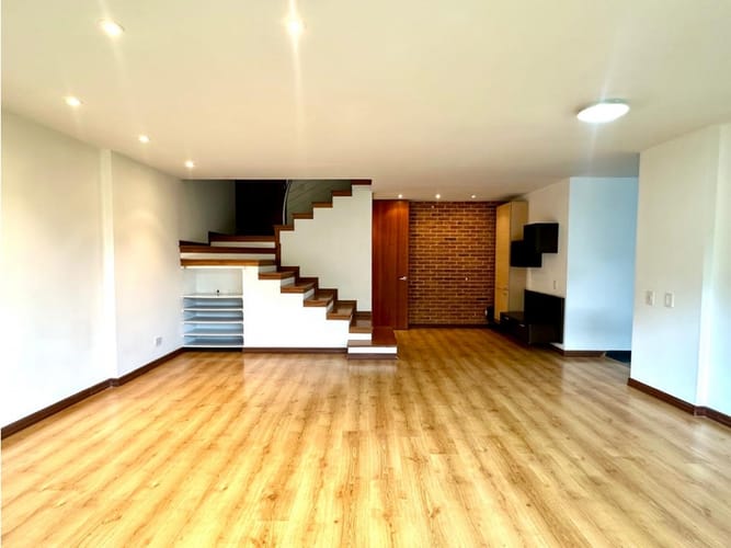 Apartamento de 2 alcobas en arriendo en El Diamante No. 2, Medellín, 115 m² · foto 2 de 20