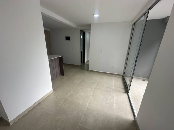 Apartamento de 3 alcobas en arriendo en Machado, Copacabana, 54 m² · foto 4 de 11