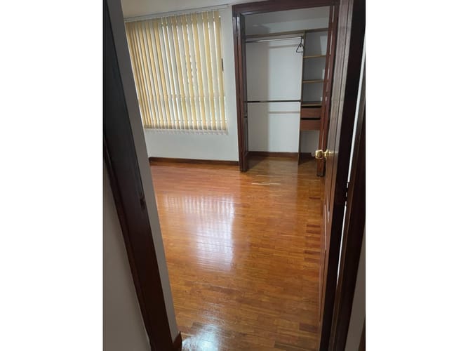 Apartamento de 3 alcobas en arriendo en Castropol, Medellín, 116 m² · foto 7 de 12