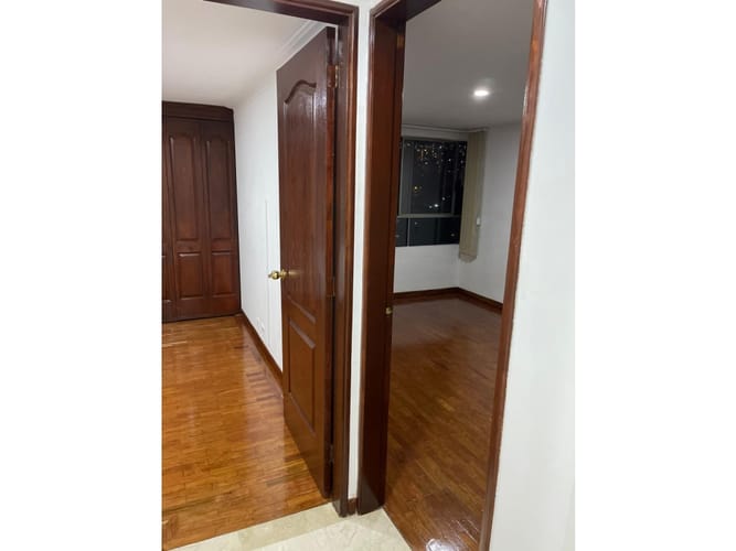 Apartamento de 3 alcobas en arriendo en Castropol, Medellín, 116 m² · foto 10 de 12