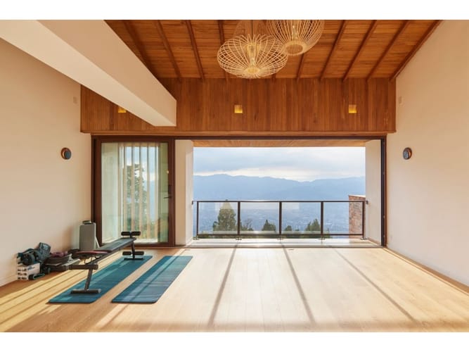 Casa de 6 alcobas en venta en Las Palmas, Medellín, 765 m² · foto 2 de 23