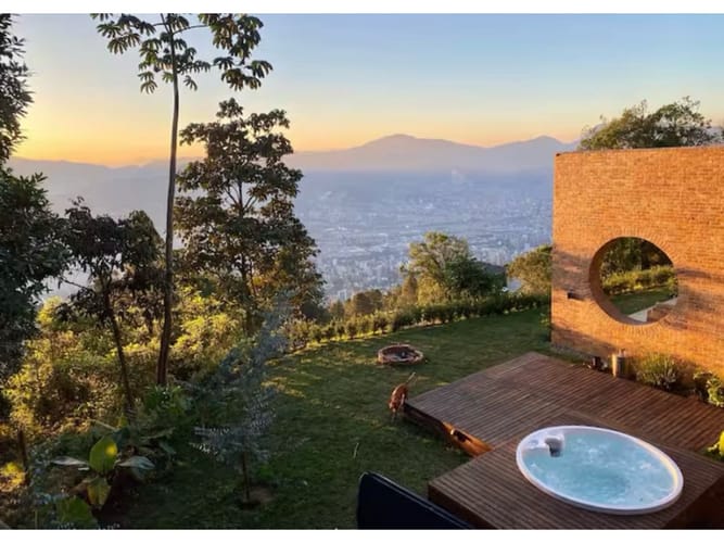 Casa de 6 alcobas en venta en Las Palmas, Medellín, 765 m² · foto 20 de 23