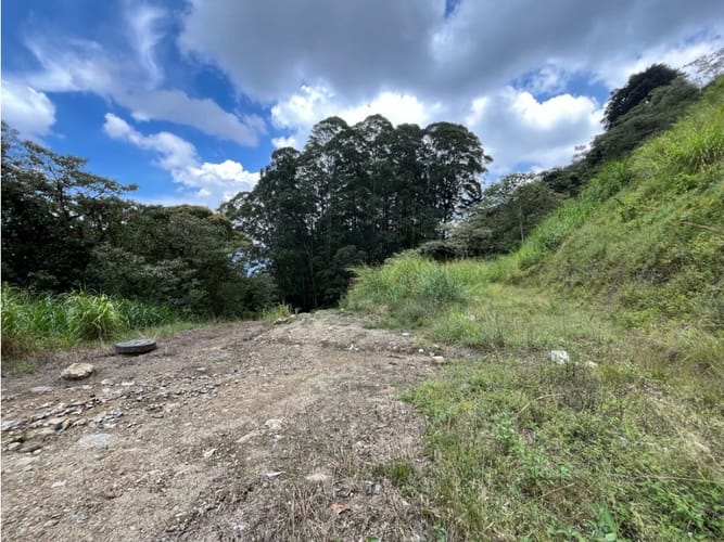 Lote en venta en Santa Catalina, Envigado, 7000 m² · foto 2 de 5