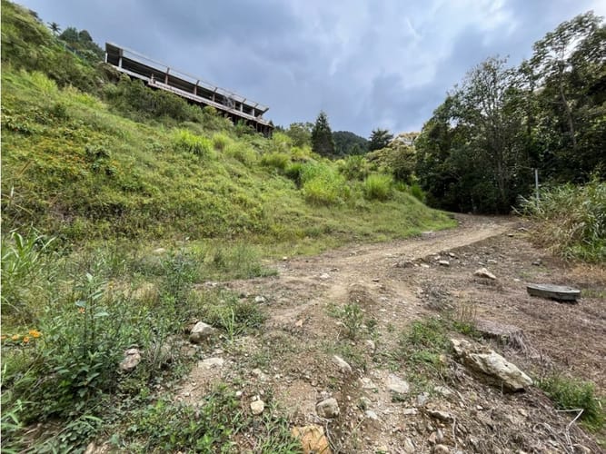 Lote en venta en Santa Catalina, Envigado, 7000 m² · foto 3 de 5