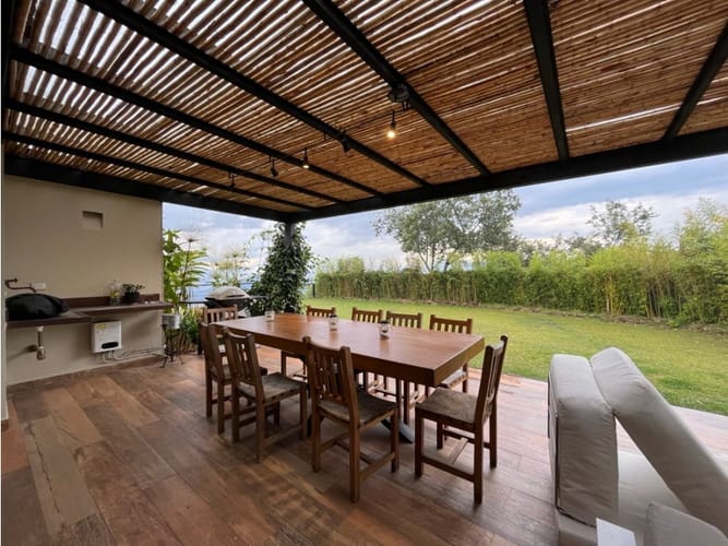 Casa de 5 alcobas en arriendo en Santa Catalina, Medellín, 450 m² · foto 9 de 24