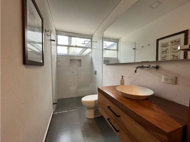 Casa de 5 alcobas en arriendo en Santa Catalina, Medellín, 450 m² · foto 14 de 24