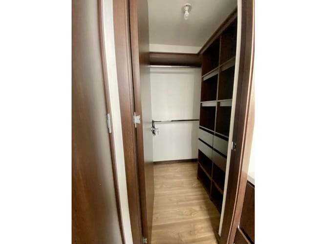 Apartamento de 2 alcobas en arriendo en Montessori, Medellín, 90 m² · foto 14 de 16