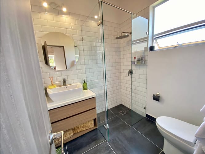 Apartamento de 2 alcobas en arriendo en Montessori, Medellín, 90 m² · foto 15 de 16