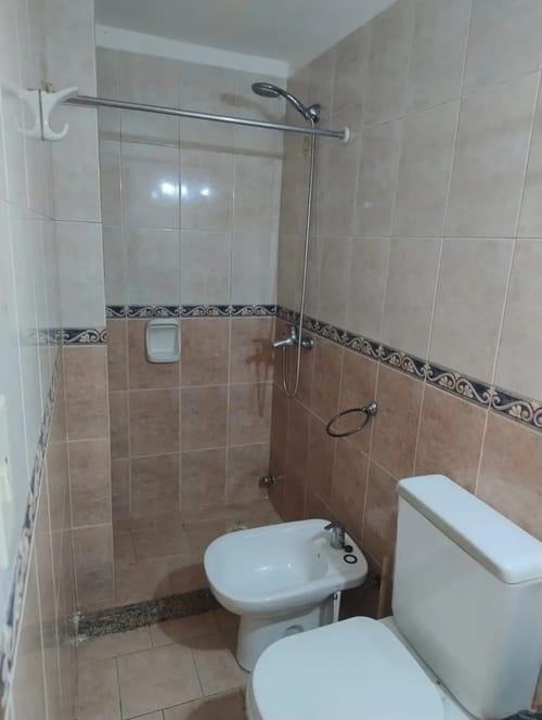 ALQUILER EN ATAHUALPA, MONO AMBIENTE CON PEQUEÑO ENTRE PISO, AL FRENTE, POR ESCALERA CON GASTOS COMUNES BAJOS, SEMI EQUIPADO · Foto 8