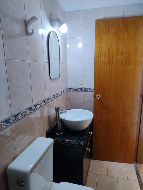 ALQUILER EN ATAHUALPA, MONO AMBIENTE CON PEQUEÑO ENTRE PISO, AL FRENTE, POR ESCALERA CON GASTOS COMUNES BAJOS, SEMI EQUIPADO · Foto 7