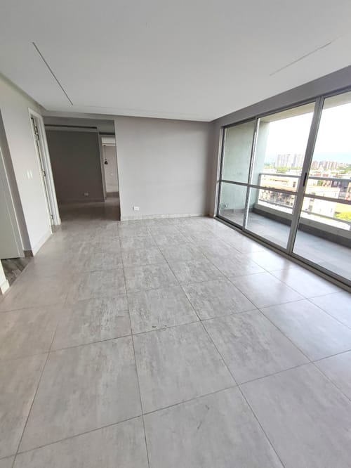 Apartamento de 3 alcobas en venta en Valle Del Lili, Cali, 97 m² · foto 3 de 23