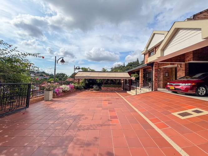 Casa de 3 alcobas en venta en Lagos Del Cacique, Bucaramanga, 500 m² · foto 10 de 16