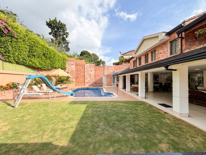 Casa de 3 alcobas en venta en Lagos Del Cacique, Bucaramanga, 500 m² · foto 14 de 16