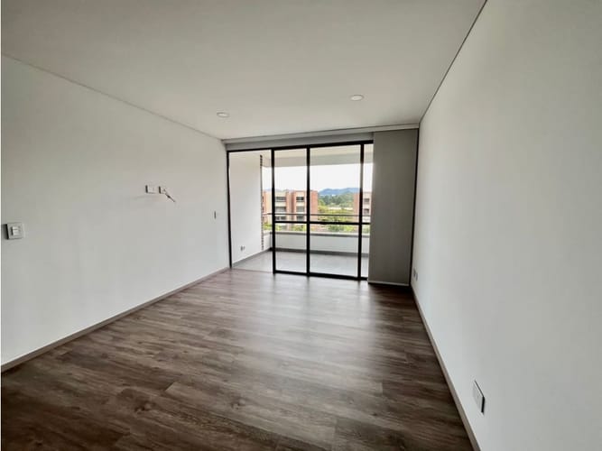 Apartamento de 2 alcobas en arriendo en Llano Grande, Rionegro, 75 m² · foto 5 de 9