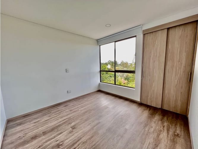 Apartamento de 2 alcobas en arriendo en Llano Grande, Rionegro, 75 m² · foto 7 de 9